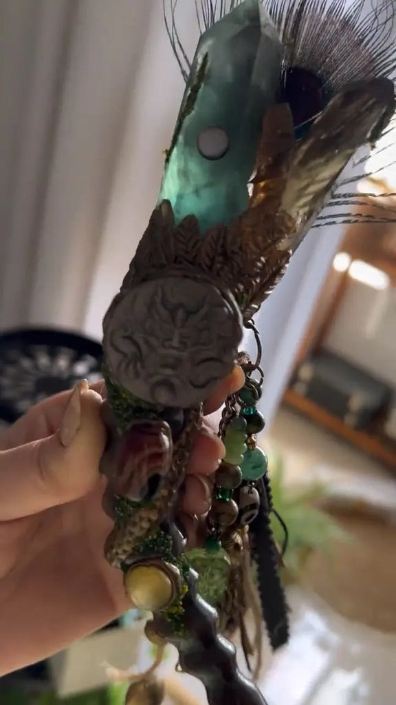 Dragon’s Breath Natural Crystal & Deer Antler Scepter Buddha padmasana