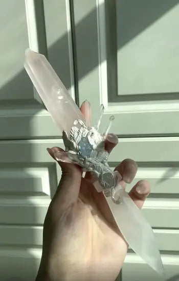 Aurora Pact · Twin Crystal Ritual Dagger Buddha padmasana